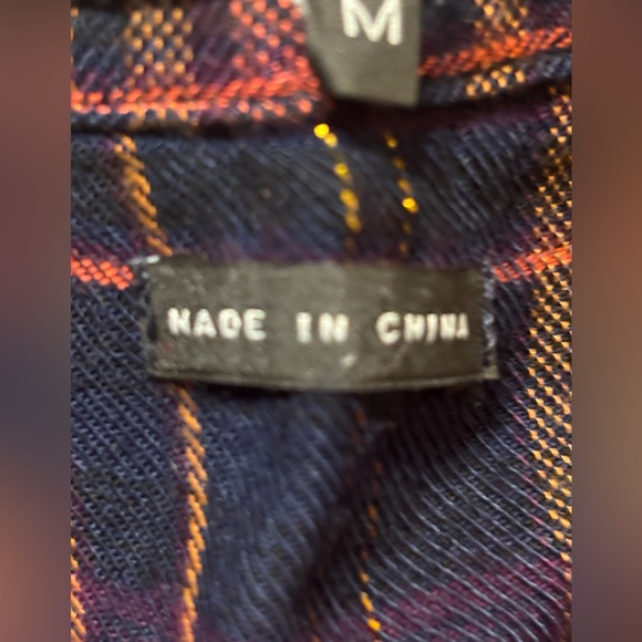 Miss Me Women's Plaid Button Down Shirt size medium - Picture 5 of 9